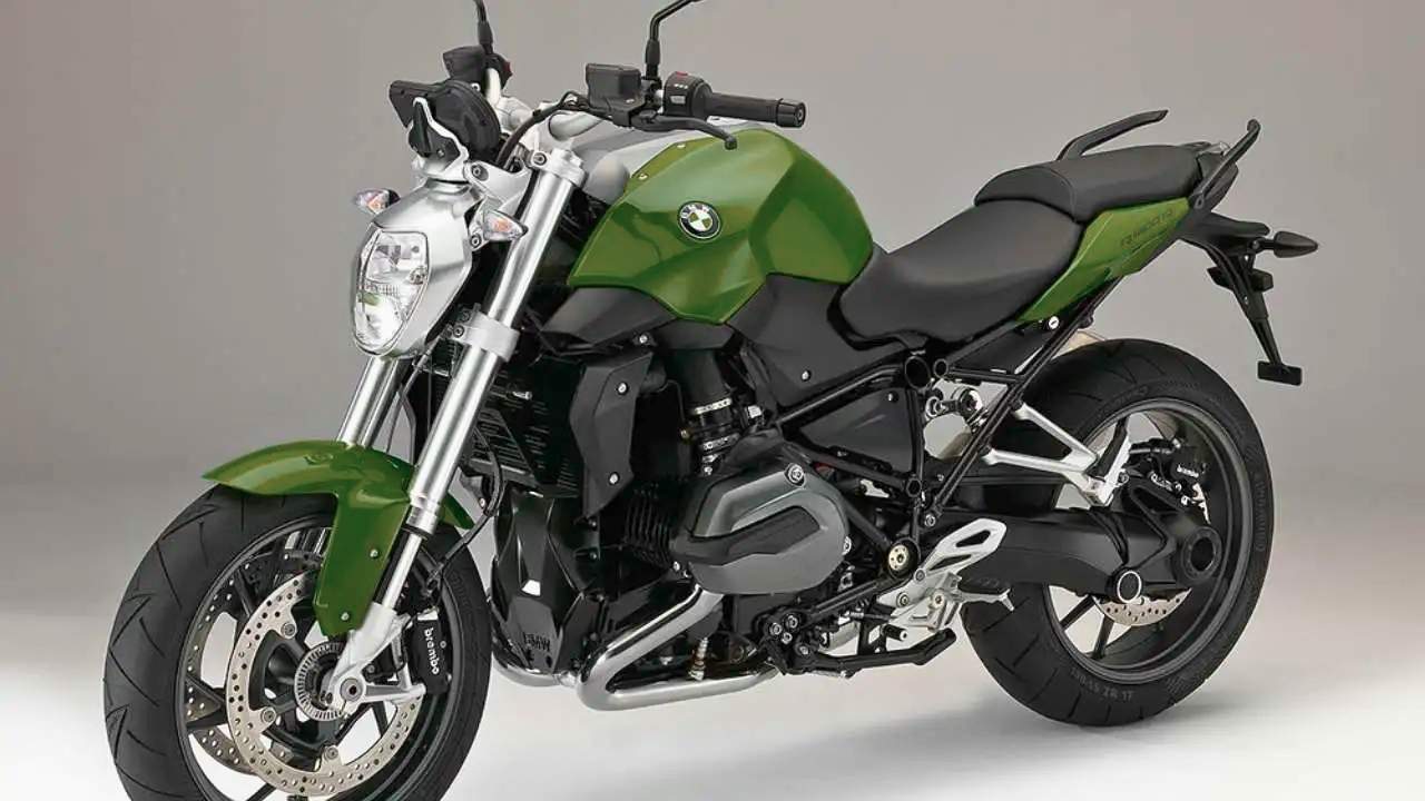 BMW R 1300 R 2026: potencia bóxer y diseño agresivo